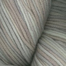 Load image into Gallery viewer, Dizzy Sheep - Plymouth Worsted Merino Superwash Hand Dyed _ 0100, Grey Sky, Lot: 171374