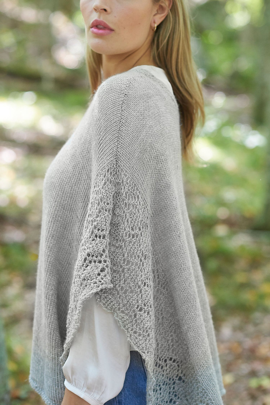 Dizzy Sheep - Berroco Einian Poncho Kit _Berroco Penrose Poncho Kit